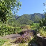 Casa Elena بيت خشبي *