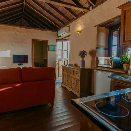 Alojamento de Turismo Selvagem Casa Elena *